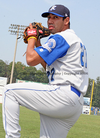 Barrera Henry (wood) 2.jpg