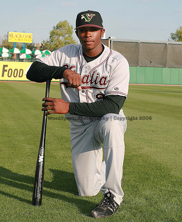 Upton Justin (wood) 14
